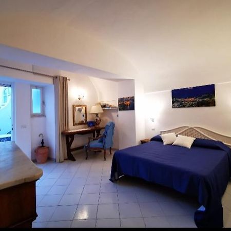 Il Blu Villa กาปรี ภายนอก รูปภาพ