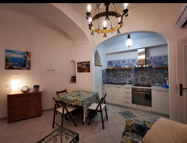 Il Blu Villa กาปรี ภายนอก รูปภาพ